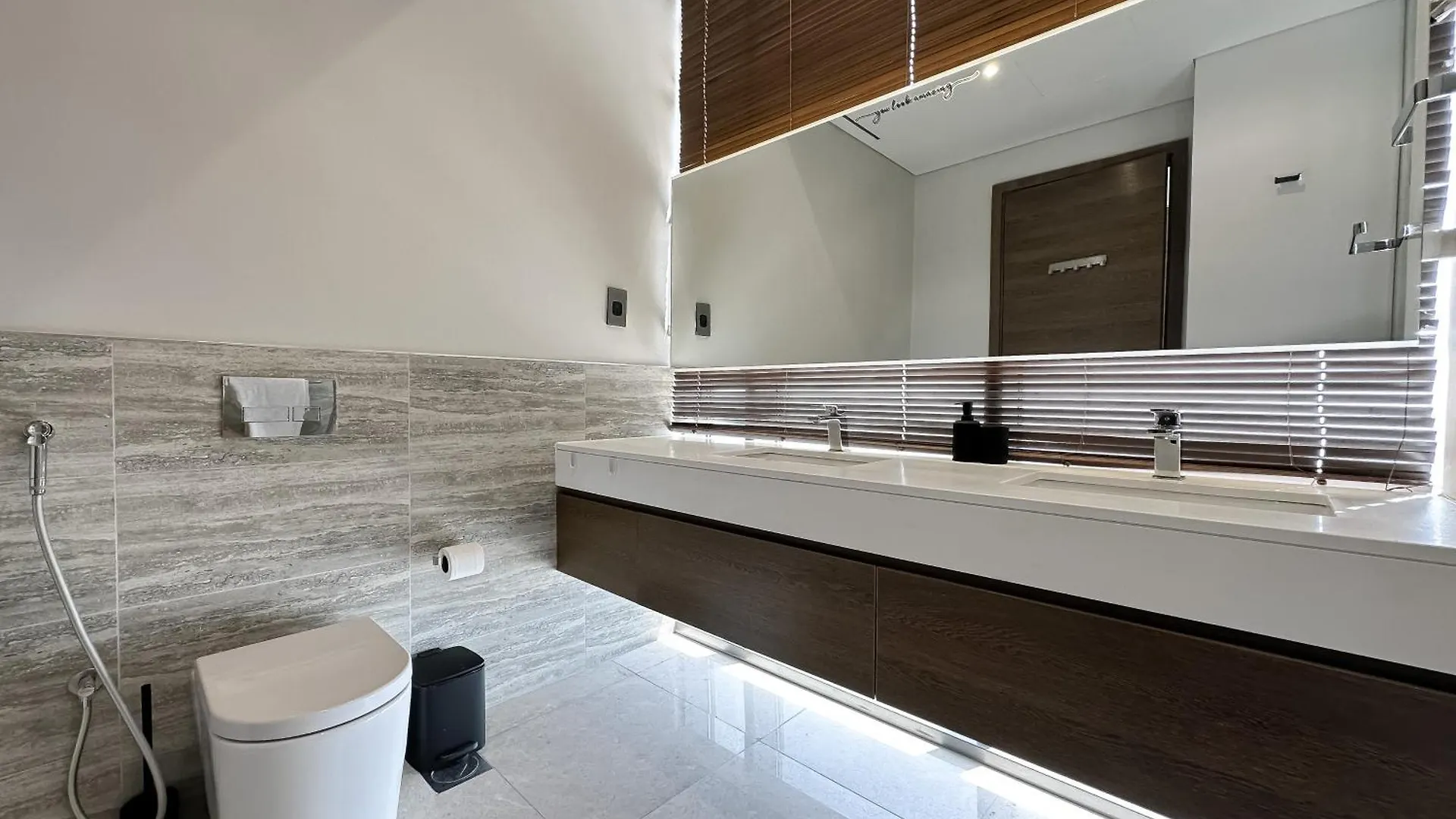 Dream Dubai Stay Sea Views & Private Balcony Apartment